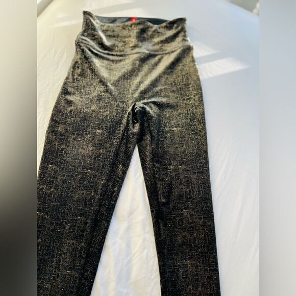 Spanx Velvet RARE Leggings Black Gold Metallic Shine High Rise Stretch 20188R - Picture 10 of 14